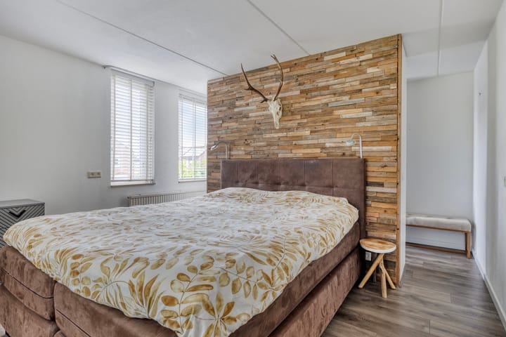 Foto 24 van Nic Beetsstraat 18