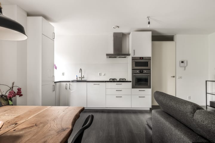 Foto 12 van Hoofdweg 678-J