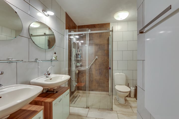 Foto 13 van Liezenweg 6