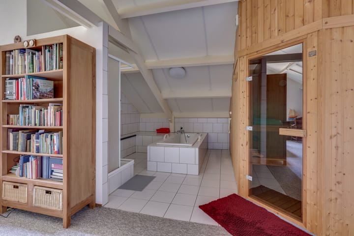 Foto 30 van Liezenweg 6