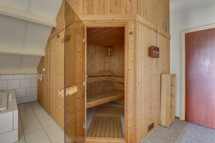 Foto 32 van Liezenweg 6