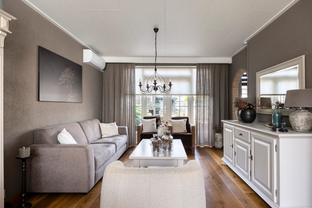 Foto 7 van Stoop van Zwijndrechtstraat 14