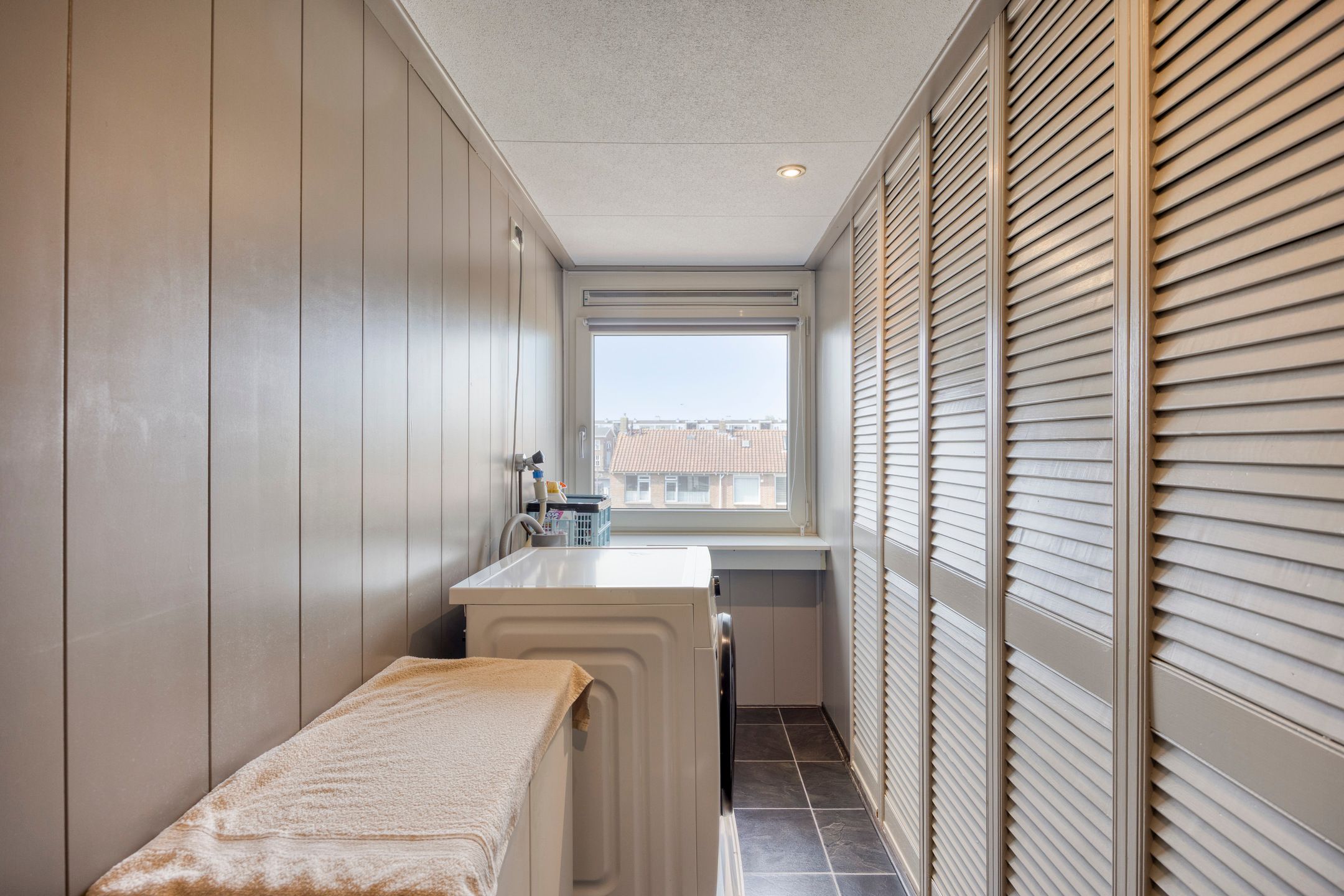 Foto 24 van Stoop van Zwijndrechtstraat 14