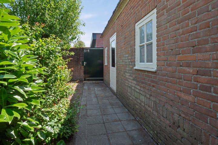 Foto 27 van Prins Bernhardlaan 34