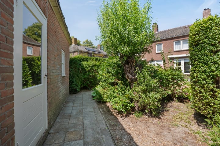 Foto 28 van Prins Bernhardlaan 34