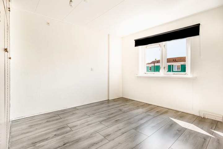 Photo 36 of Jan Pieterszoon Coenstraat 7