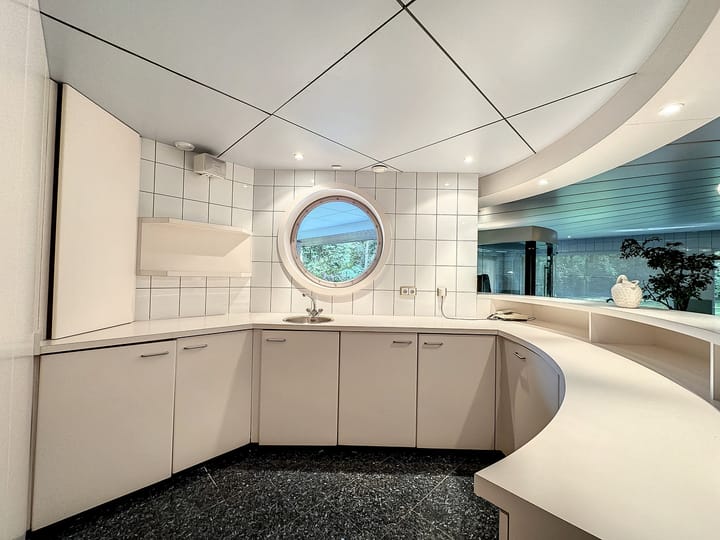 Foto 8 van Leeuwerikenlaan 4