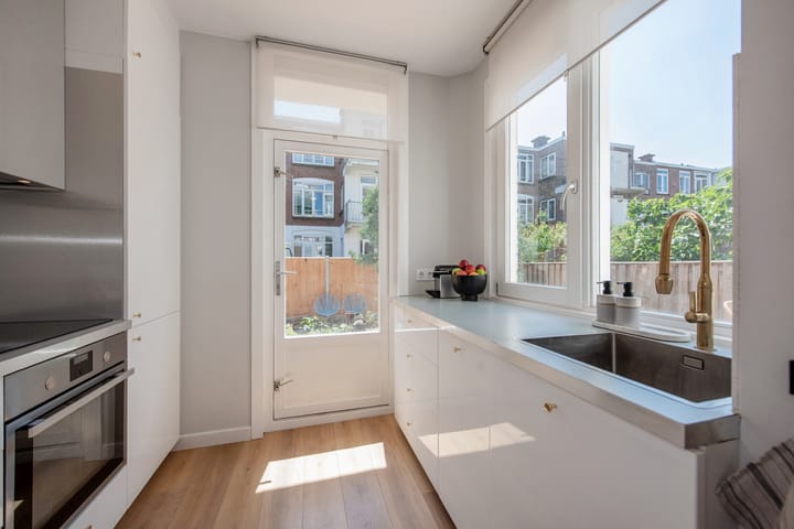 Foto 16 van Lyonnetstraat 86