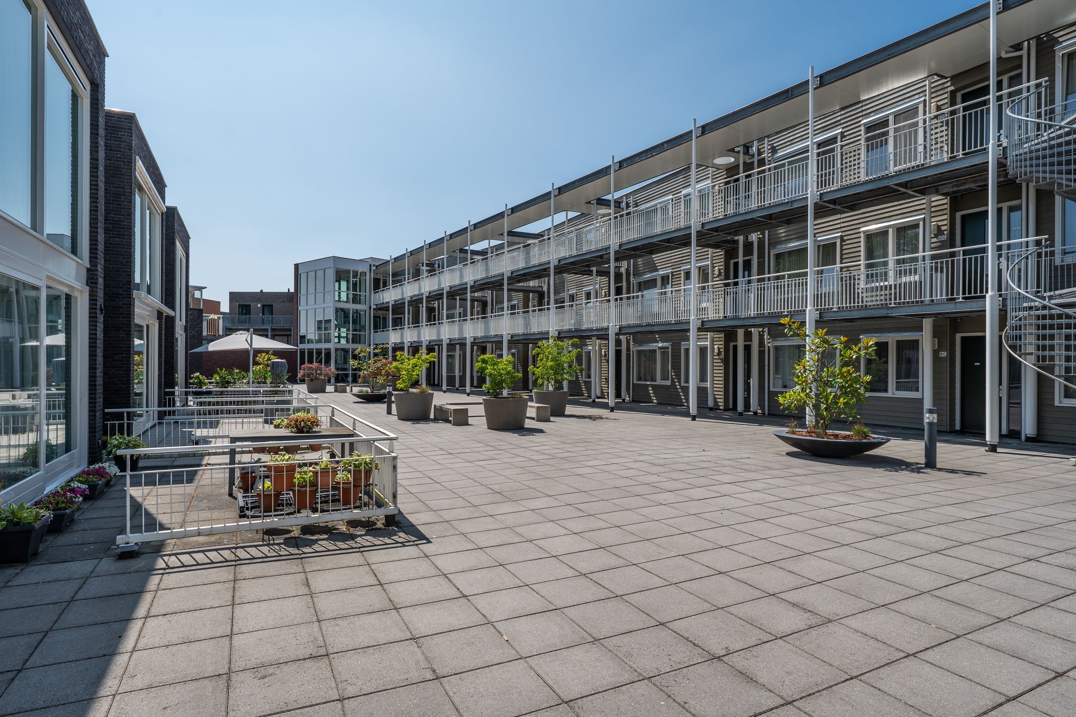 Foto 12 van Heistraat 8-J