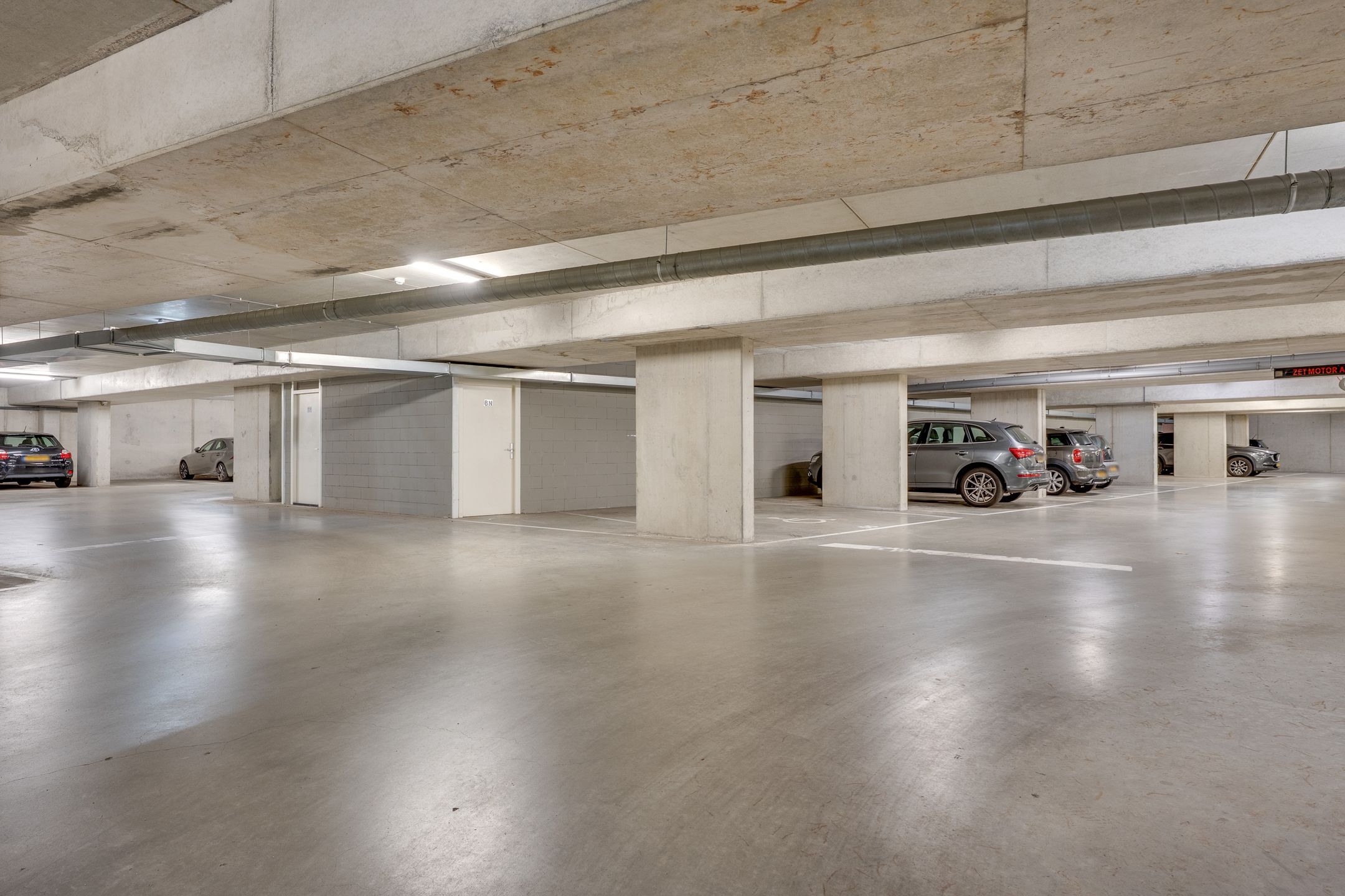 Foto 45 van Heistraat 8-J