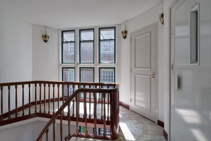 Photo 4 of Voetboogstraat 1-E