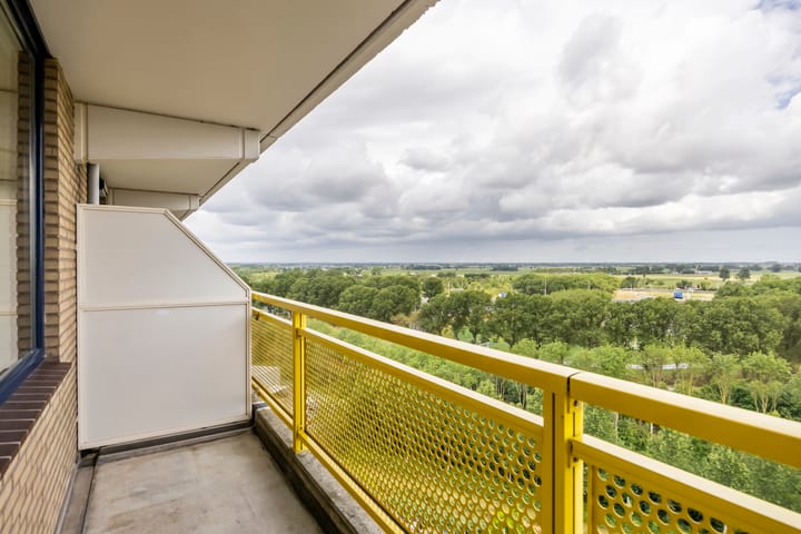 Foto 18 van Dokter van Stratenweg 748