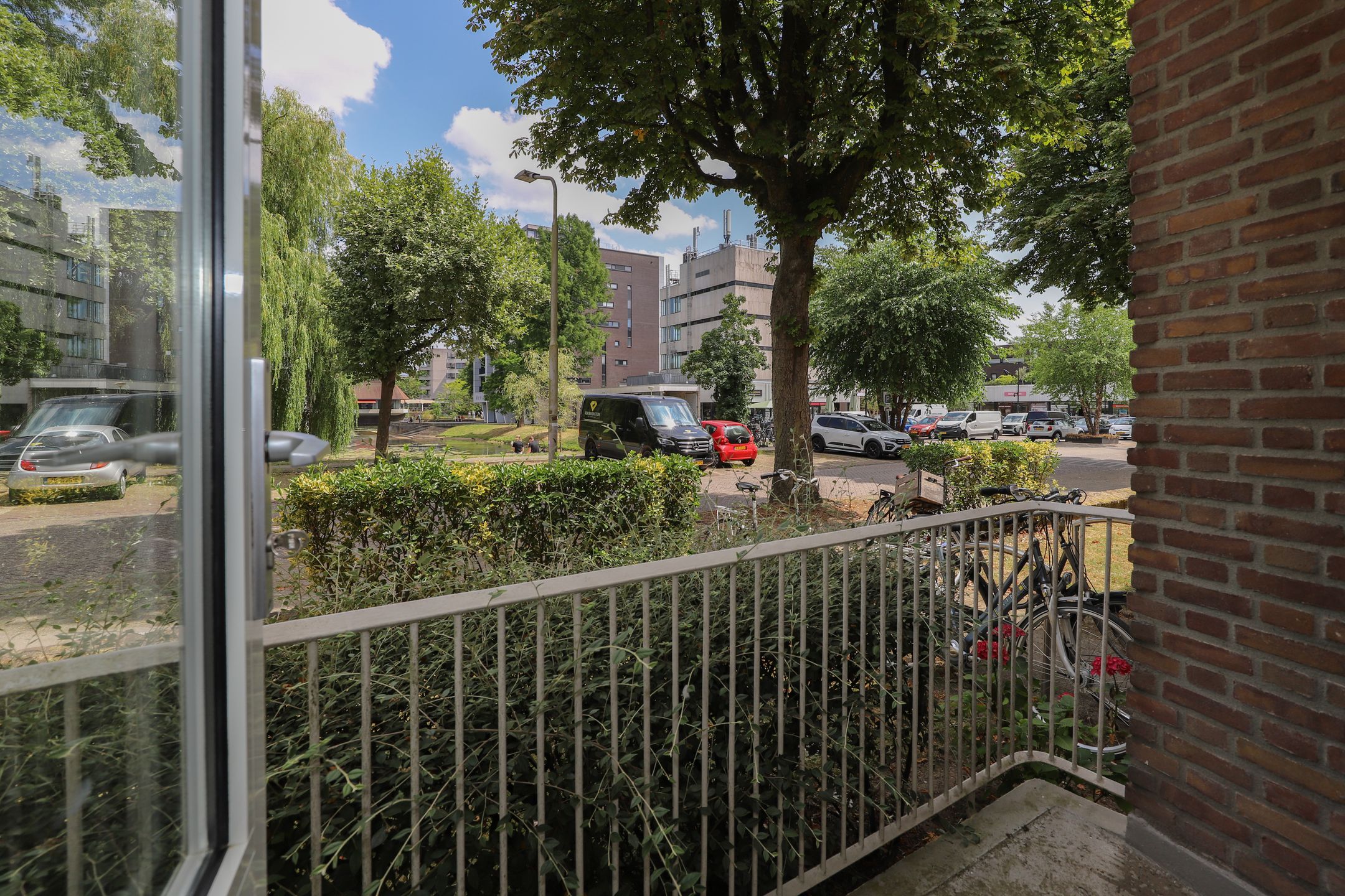 Foto 21 van Molukkenstraat 36