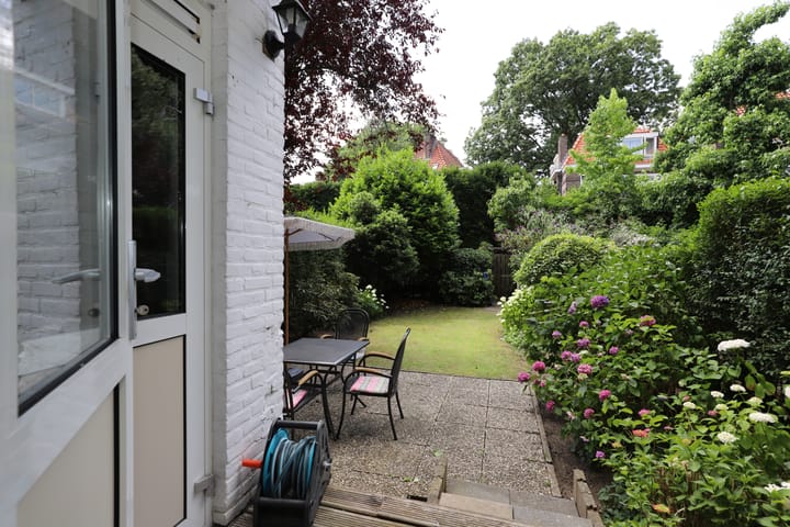 Foto 25 van Molukkenstraat 36