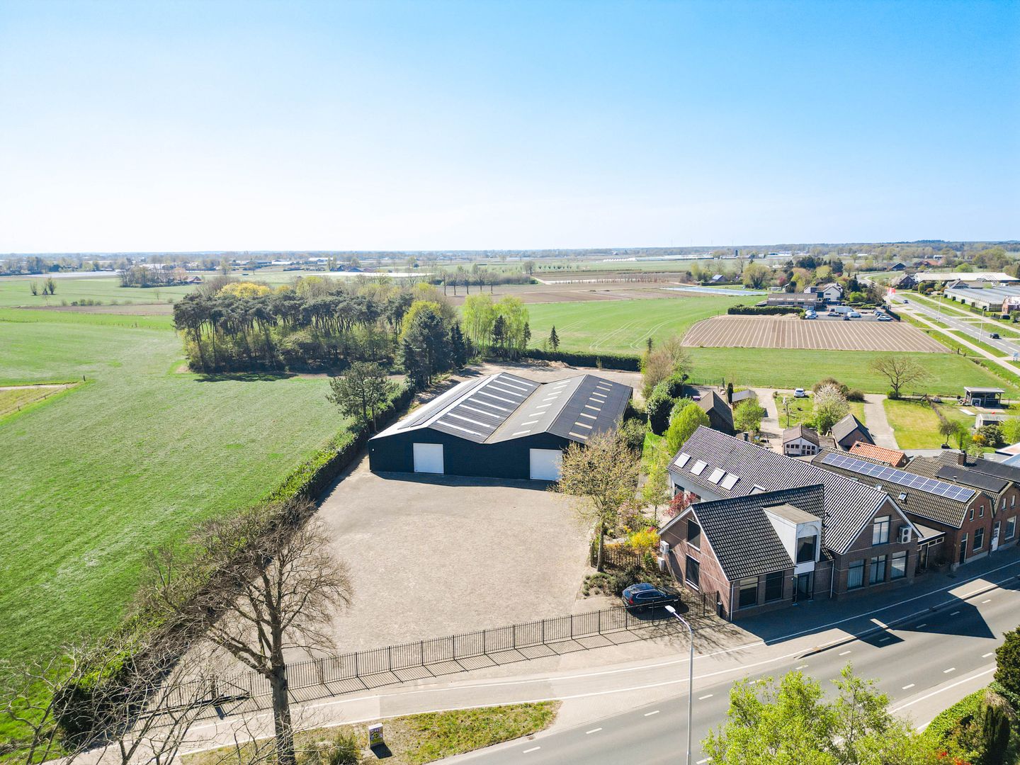 Bekijk foto 1 van Rucphenseweg 3