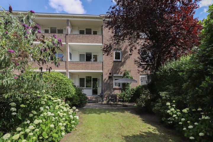 Foto 28 van Molukkenstraat 36