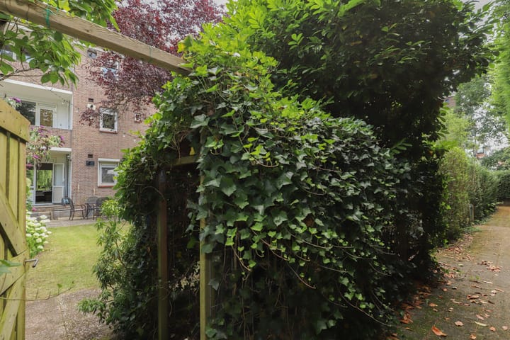 Foto 29 van Molukkenstraat 36