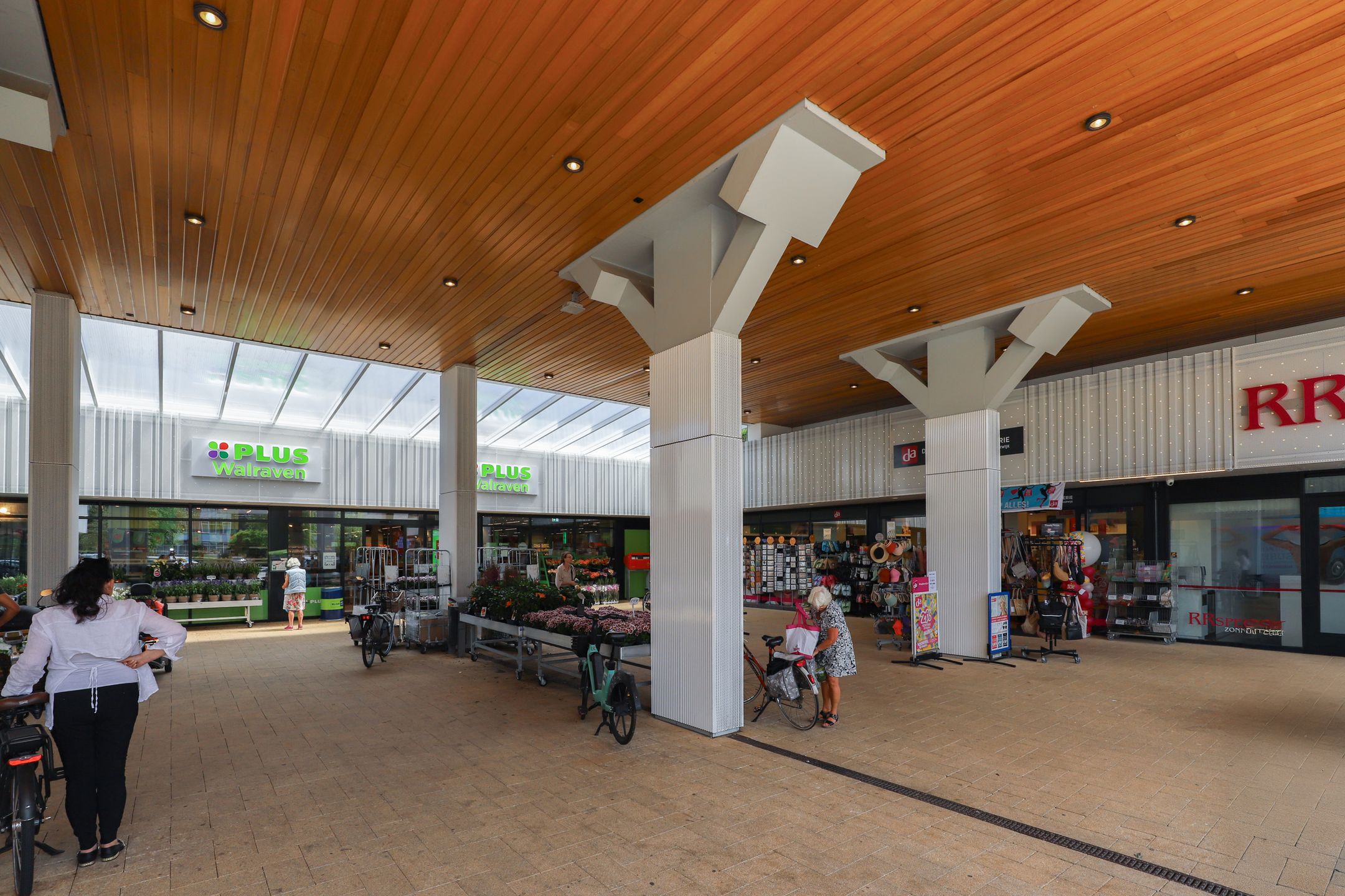 Foto 39 van Molukkenstraat 36