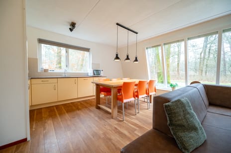 Krimweg 140-B38 secondary image