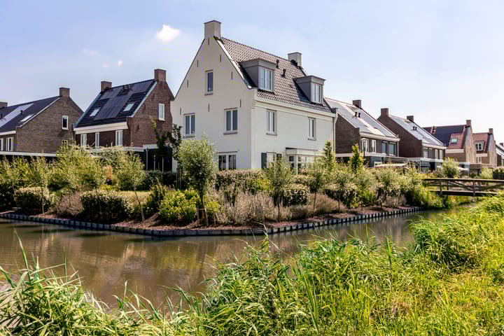 Foto 7 van Bijenkorf 25