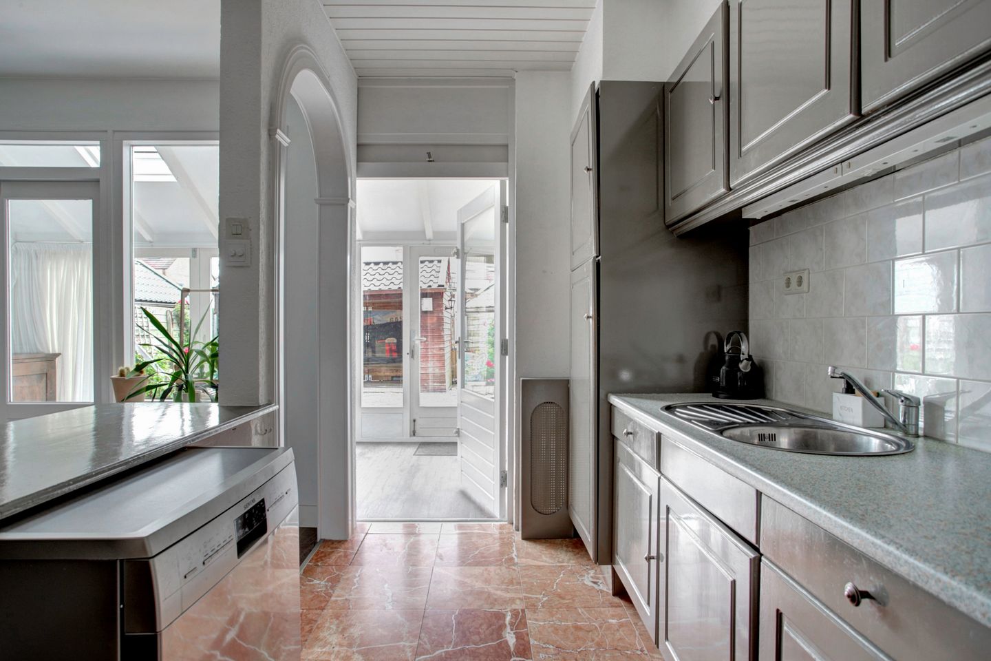 Foto 10 van Floralaan 25