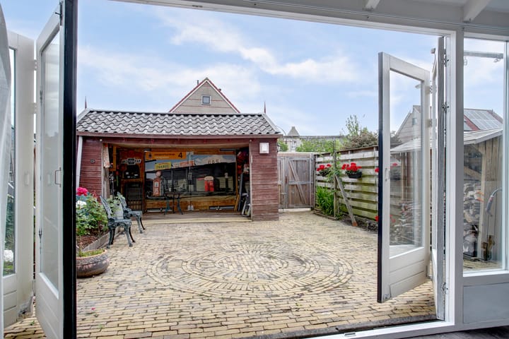 Foto 23 van Floralaan 25