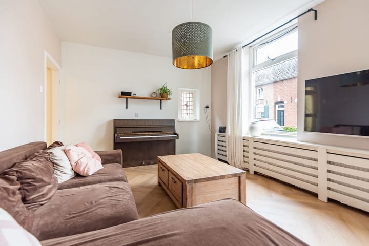 Photo 2 of IJsselstraat 15