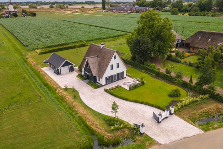 Foto 2 van Achterstraat 24-B