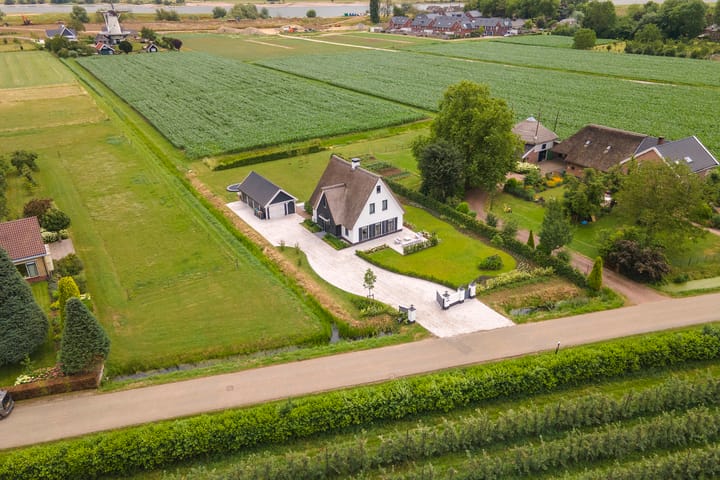 Foto 111 van Achterstraat 24-B