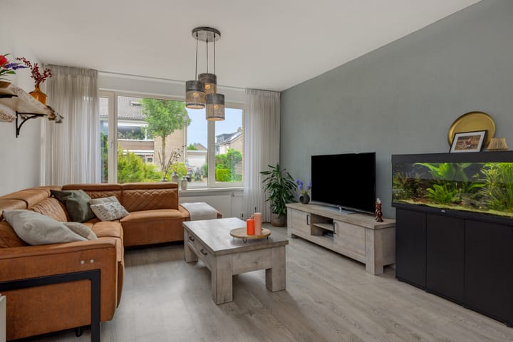 Foto 8 van Aalbersestraat 36