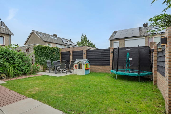 Foto 25 van Aalbersestraat 36