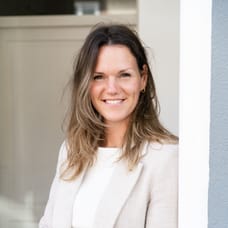 Deborah Oerlemans-Vermeer - NVM Makelaar