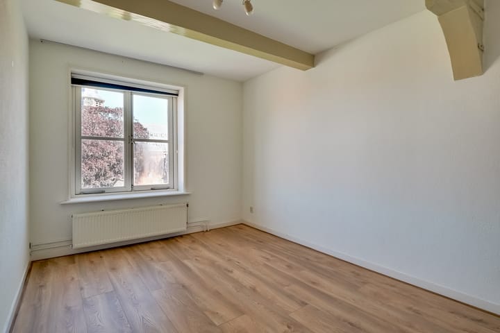 Foto 19 van Grote Oost 7-C