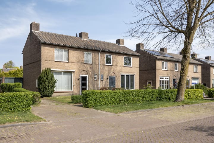 Foto 1 van Karel Doormanlaan 30