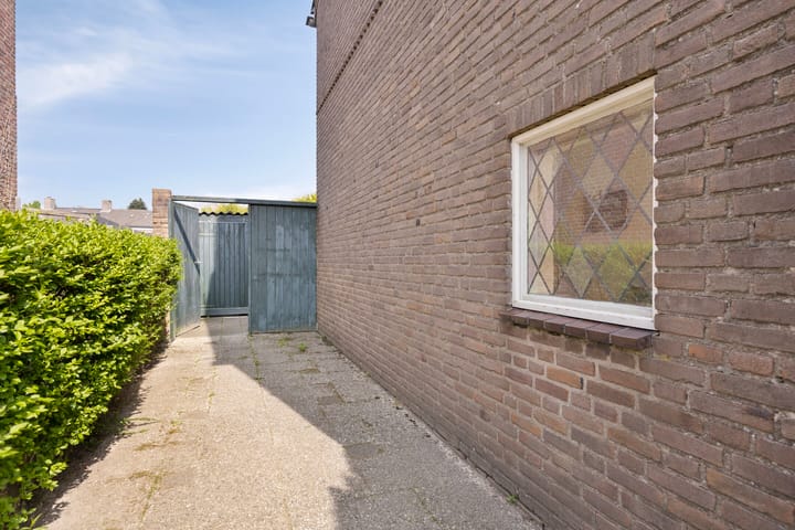 Foto 38 van Karel Doormanlaan 30