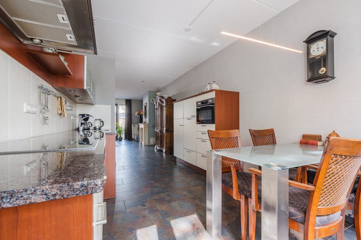 Foto 11 van Ereprijslaan 10