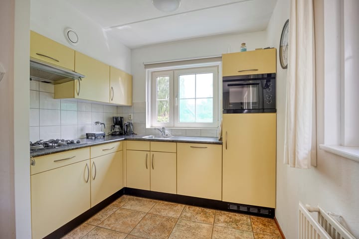 Photo 5 of Binnenweg 12-68