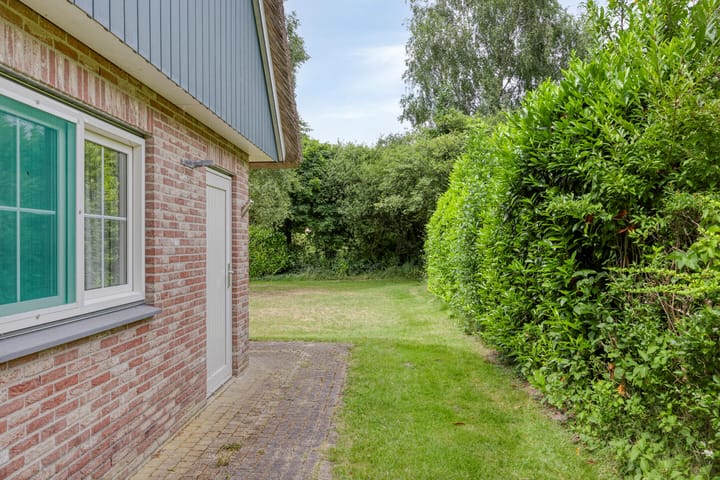 Photo 28 of Binnenweg 12-68