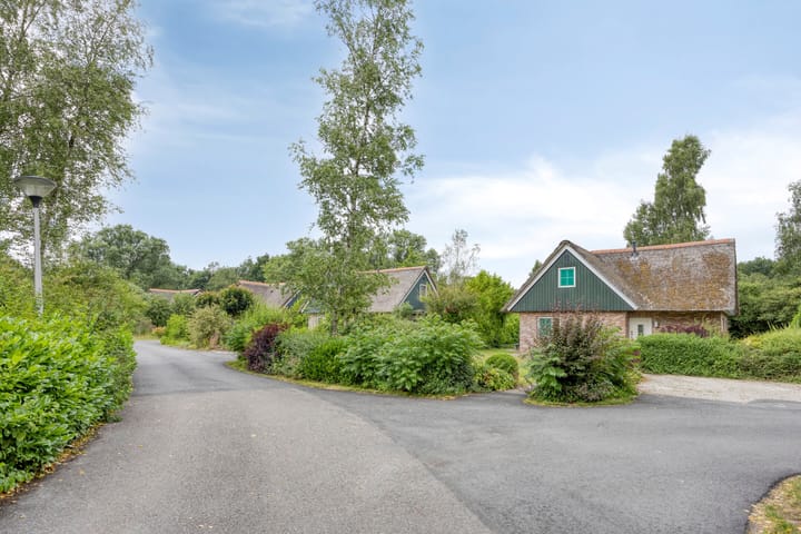 Photo 30 of Binnenweg 12-68