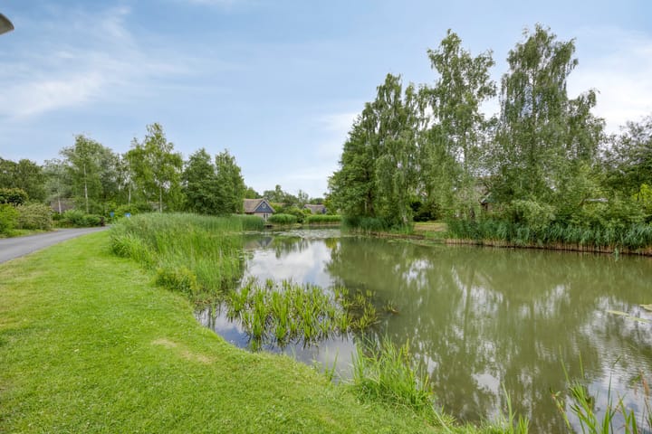 Photo 31 of Binnenweg 12-68