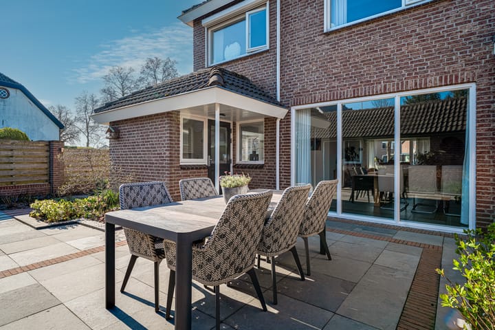 Photo 2 of Schoolstraat 44