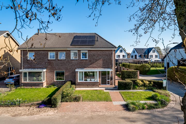 Photo 4 of Schoolstraat 44