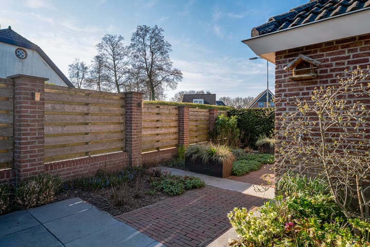 Photo 9 of Schoolstraat 44