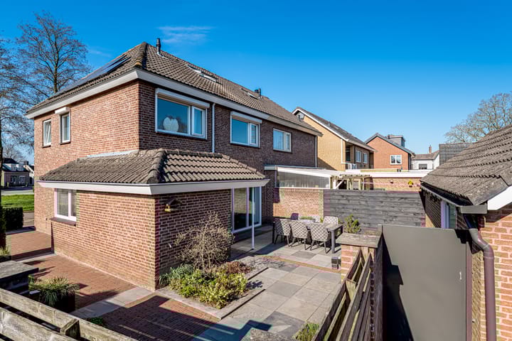 Photo 11 of Schoolstraat 44