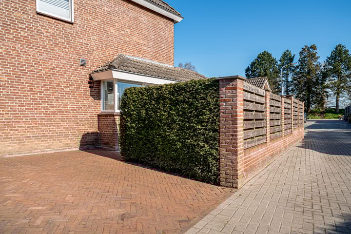 Photo 12 of Schoolstraat 44