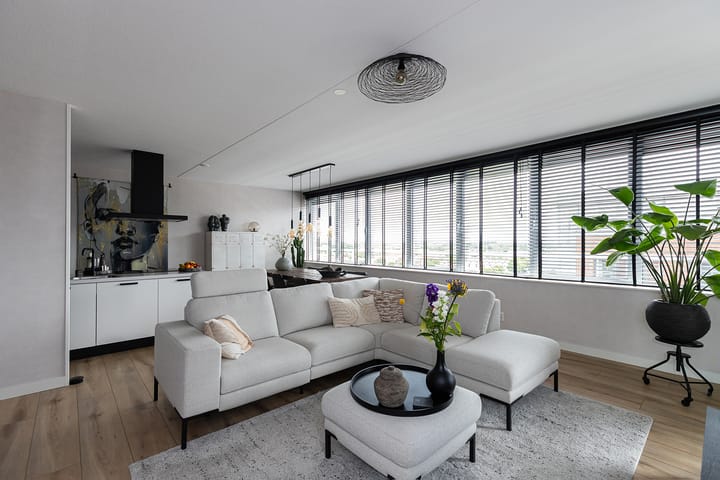 Foto 2 van Veerpromenade 169