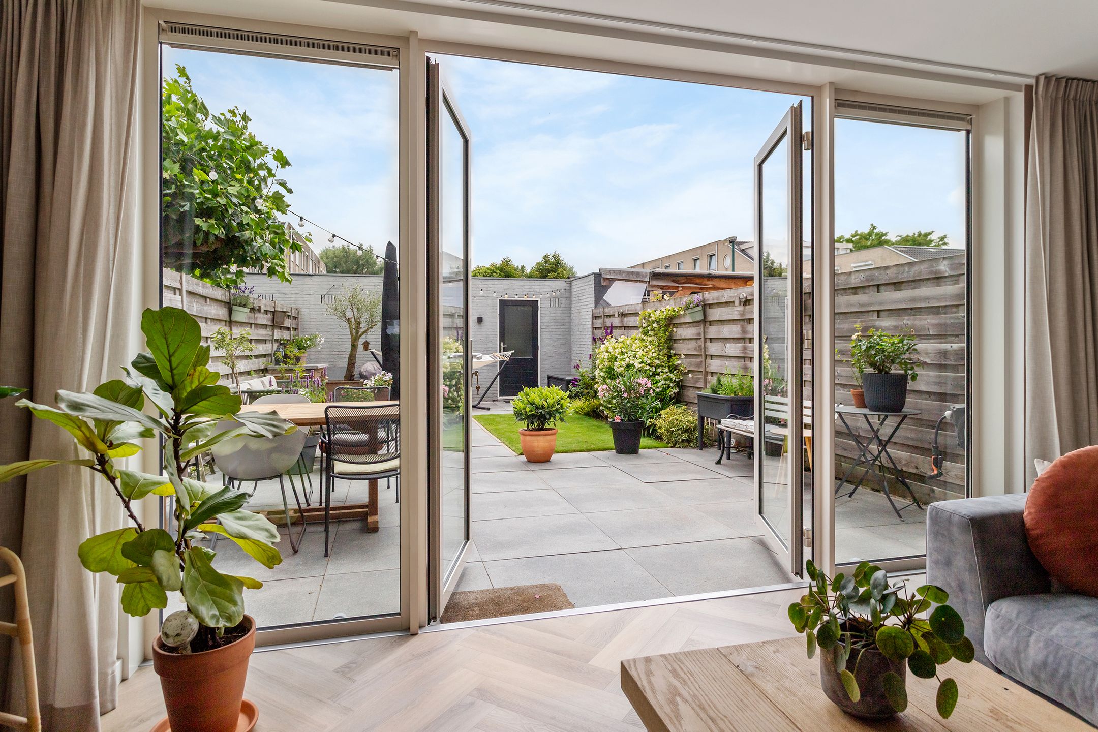 Foto 12 van Buitenweg 302