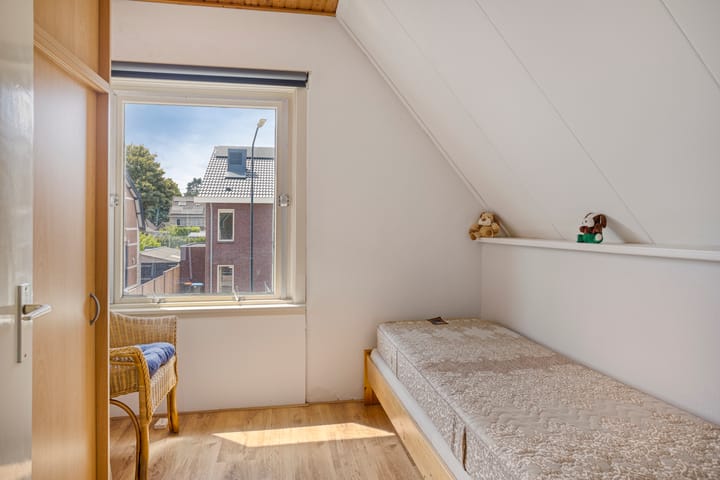 Foto 24 van 1e Wormenseweg 43