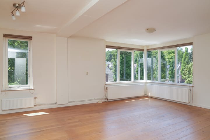 Foto 4 van van der Veurweg 21