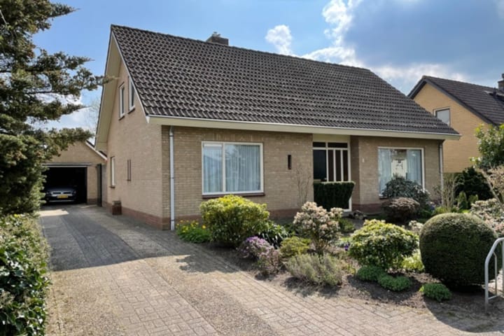 Foto 1 van Paardebloemstraat 3